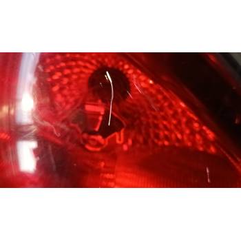 PILOTO TRASERO DERECHO 924021E220 