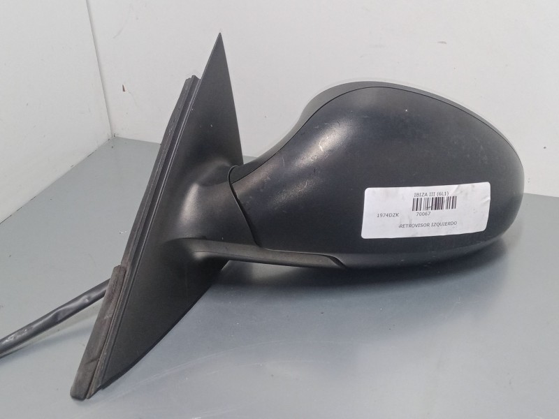 Recambio de retrovisor izquierdo para seat ibiza iii (6l1) 1.4 16v referencia OEM IAM   