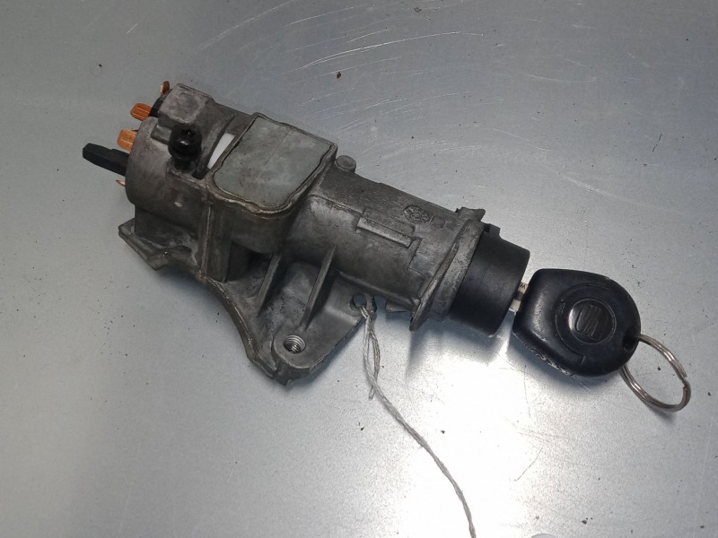Recambio de clausor para seat ibiza iii (6l1) 1.4 16v referencia OEM IAM   