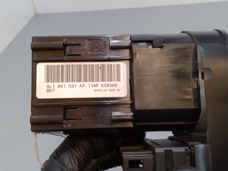 Recambio de conmutador de luces para seat ibiza iii (6l1) 1.4 16v referencia OEM IAM   