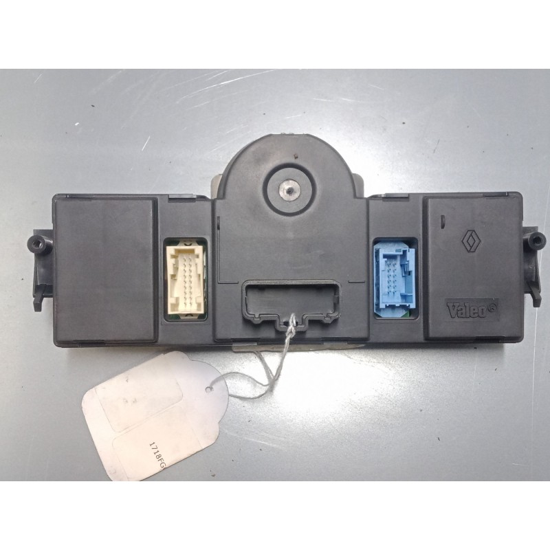 Recambio de mando climatizador para renault scénic ii (jm0/1_) 1.6 16v (jm1r) referencia OEM IAM 8200501465   Recambio de mando climatizador para renault scénic ii (jm0/1_) 1.6 16v (jm1r) referencia OEM IAM 8200501465