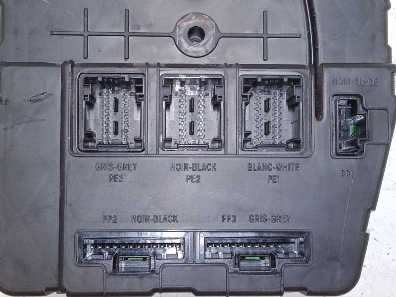 Recambio de bsi para renault scénic ii (jm0/1_) 1.6 16v (jm1r) referencia OEM IAM 8200606831  S118400250F Recambio de bsi para renault scénic ii (jm0/1_) 1.6 16v (jm1r) referencia OEM IAM 8200606831  S118400250F