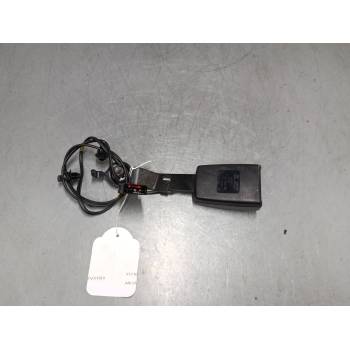 ANCLAJE CINTURON DELANTERO IZQUIERDO 