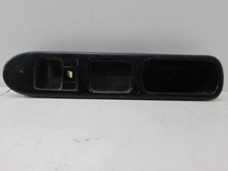 MANDO ELEVALUNAS DELANTERO DERECHO PA6GT30 