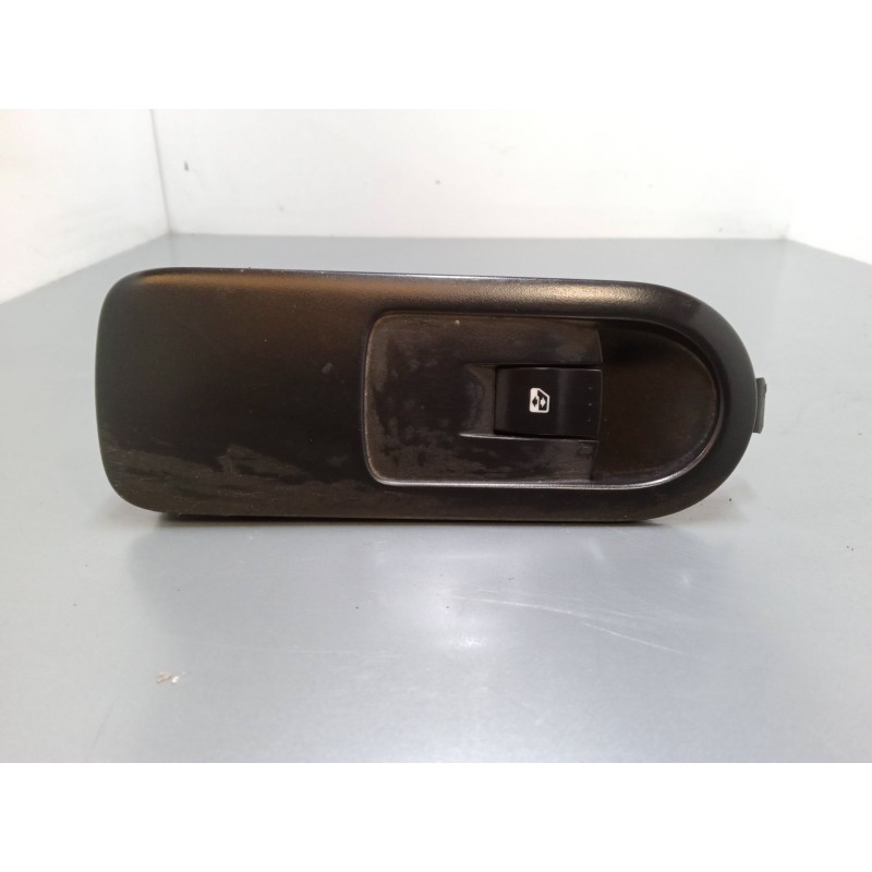 Recambio de mando elevalunas delantero derecho para renault scénic ii (jm0/1_) 1.5 dci (jm02, jm13) referencia OEM IAM 156013740