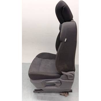 ASIENTO DELANTERO IZQUIERDO 