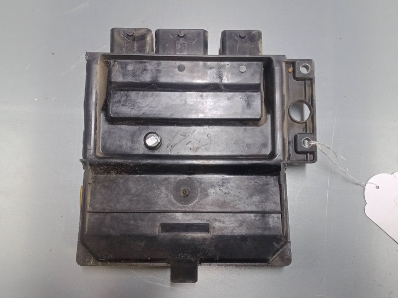 Recambio de centralita motor uce para renault scénic ii (jm0/1_) 1.5 dci (jm02, jm13) referencia OEM IAM 8200334419   Recambio de centralita motor uce para renault scénic ii (jm0/1_) 1.5 dci (jm02, jm13) referencia OEM IAM 8200334419