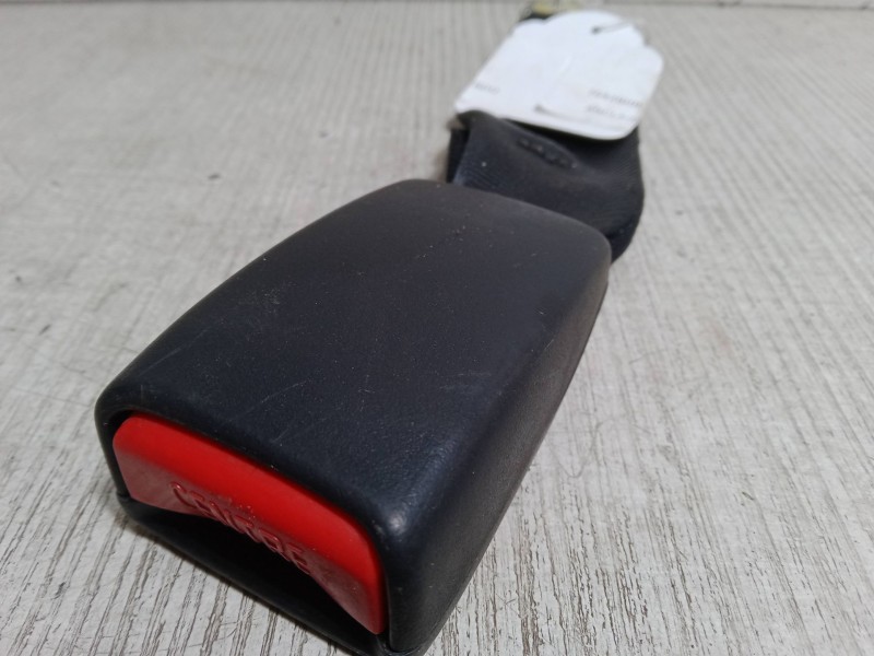 Recambio de anclaje cinturon trasero izquierdo para nissan micra ii (k11) 1.0 i 16v referencia OEM IAM   