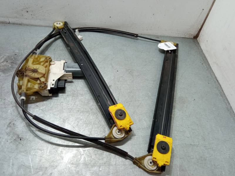 MOTOR ELEVALUNA DELANTERO IZQUIERDO 