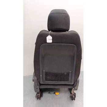 ASIENTO DELANTERO IZQUIERDO 