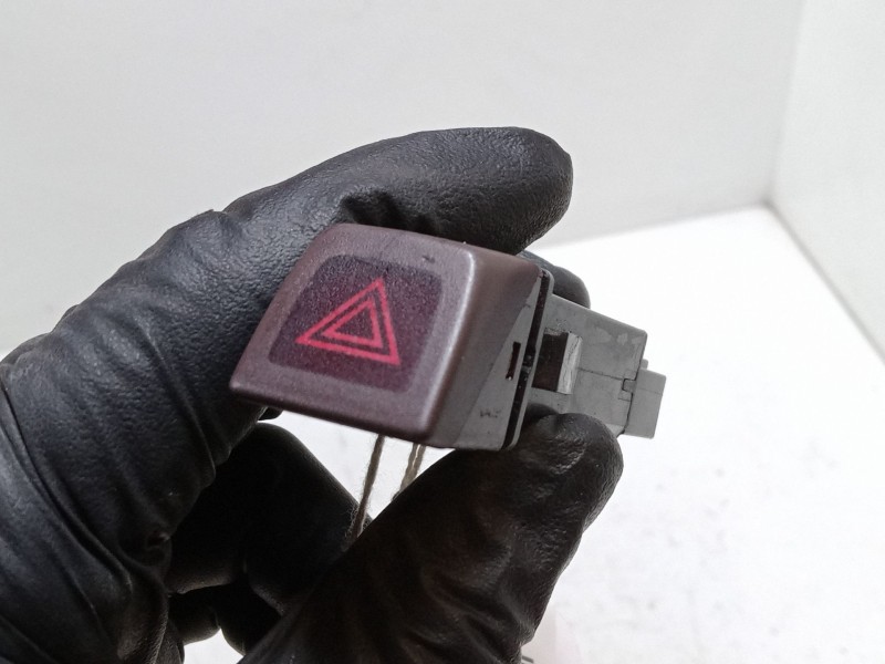 Recambio de warning para volvo v50 (545) 2.0 d referencia OEM IAM 30739296  