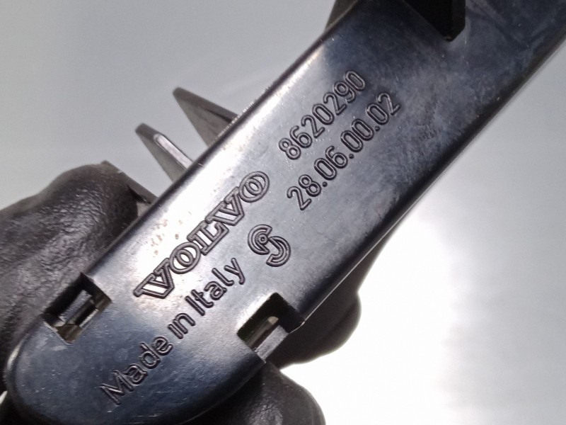 Recambio de luz central de freno para volvo v50 (545) 2.0 d referencia OEM IAM 8620290  