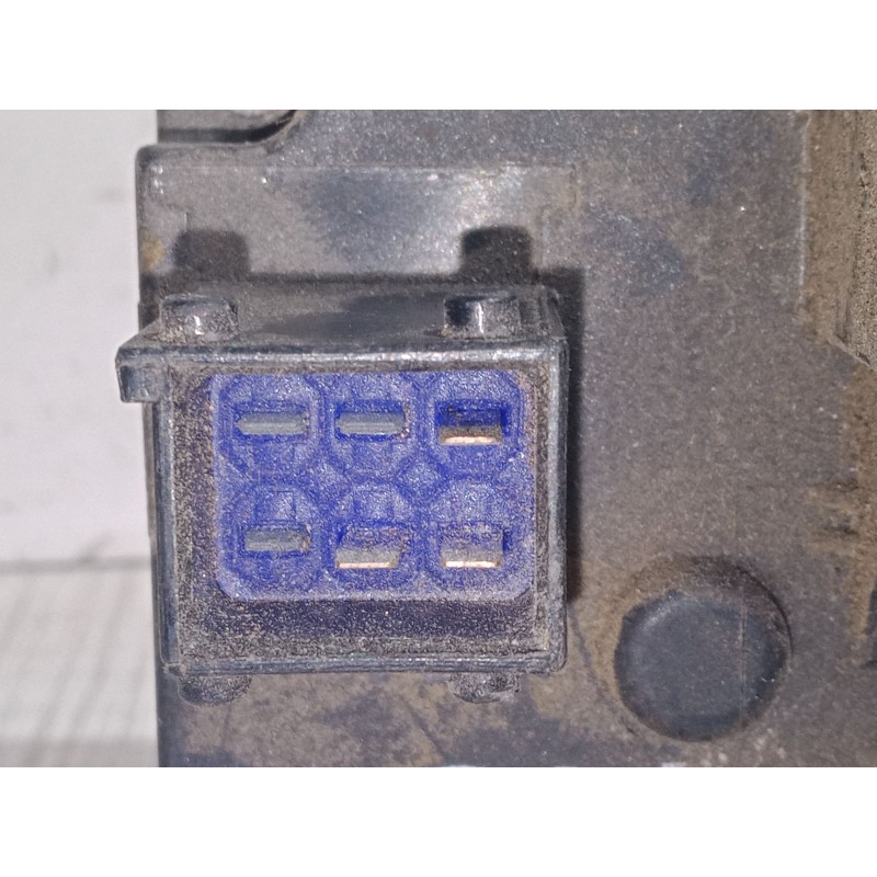 Recambio de cerradura puerta trasera derecha para opel meriva a monospace (x03) 1.4 16v twinport (e75) referencia OEM IAM   