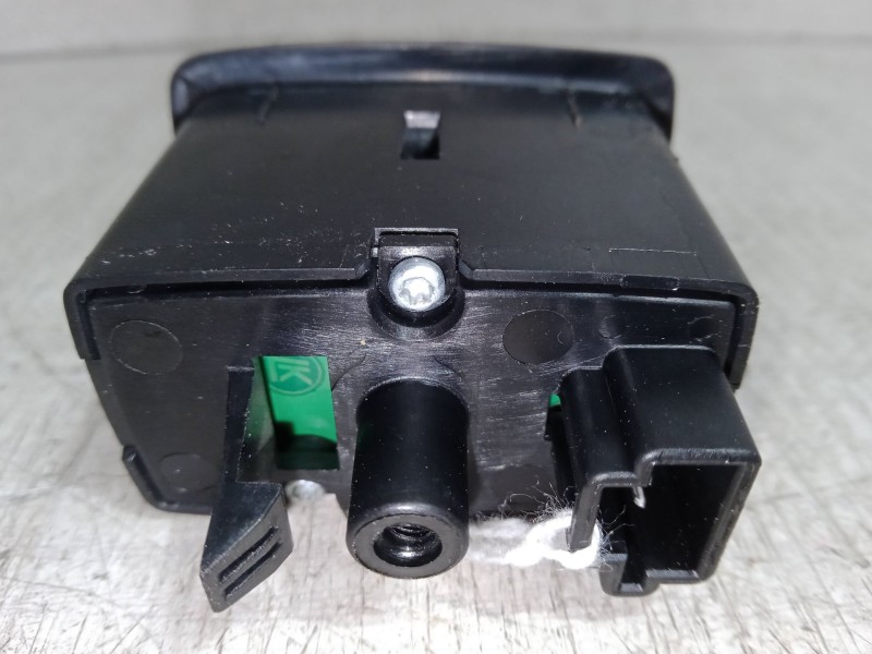 Recambio de mando elevalunas trasero izquierdo para mercedes-benz clase m (w164) ml 350 cdi 4-matic (164.122) referencia OEM IAM