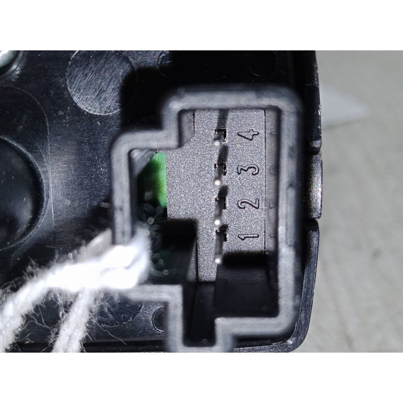 Recambio de mando elevalunas trasero izquierdo para mercedes-benz clase m (w164) ml 350 cdi 4-matic (164.122) referencia OEM IAM