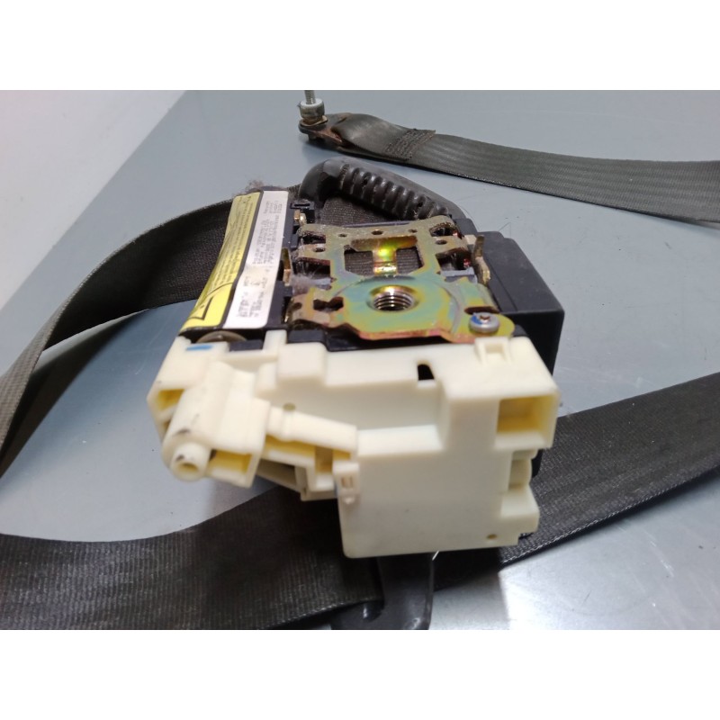 Recambio de cinturon seguridad delantero izquierdo para fiat punto (188_) 1.2 60 (188.030, .050, .130, .150, .230, .250) referen