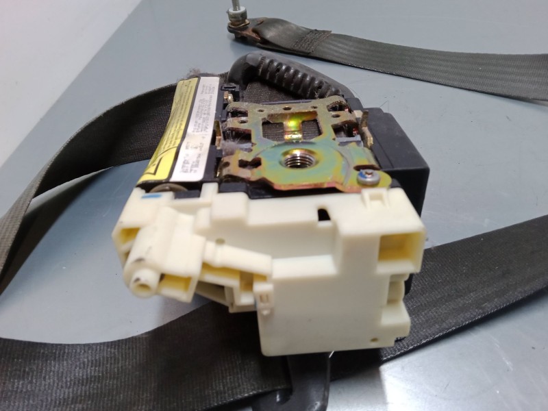 Recambio de cinturon seguridad delantero izquierdo para fiat punto (188_) 1.2 60 (188.030, .050, .130, .150, .230, .250) referen