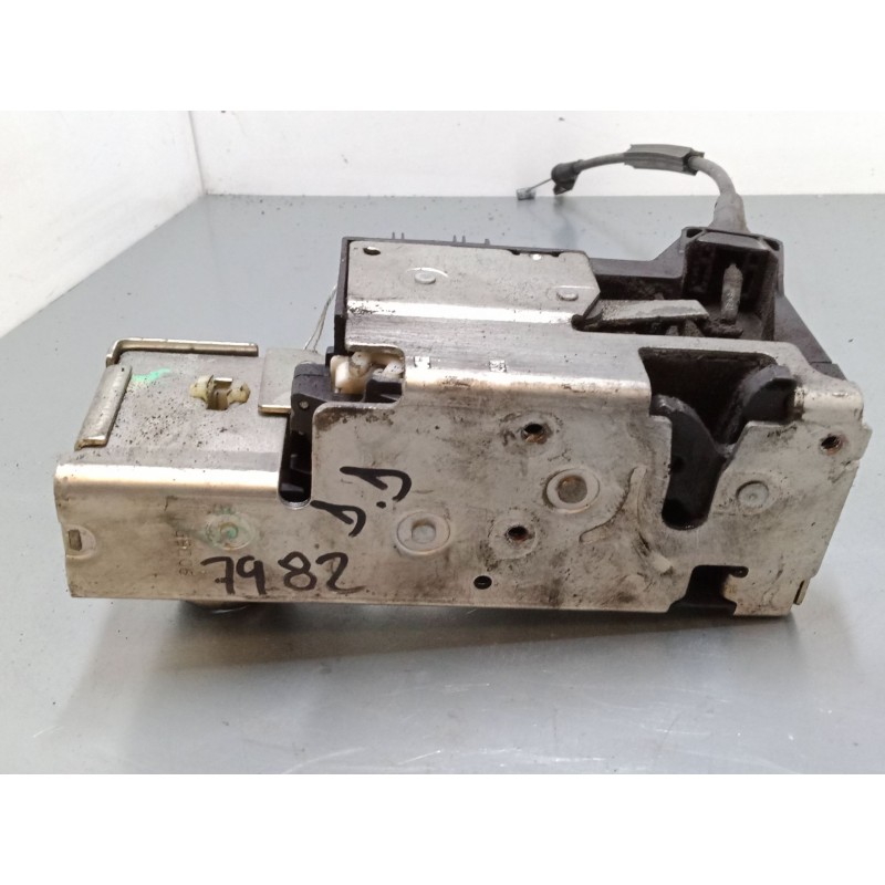 Recambio de cerradura puerta delantera derecha para ford transit connect (p65_, p70_, p80_) 1.8 tdci referencia OEM IAM 2T1AV218 Recambio de cerradura puerta delantera derecha para ford transit connect (p65_, p70_, p80_) 1.8 tdci referencia OEM IAM 2T1AV218