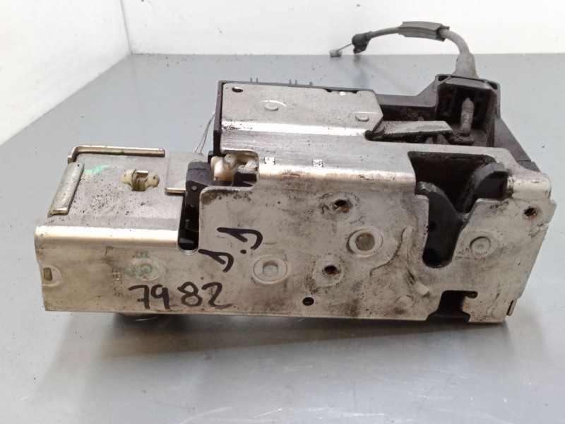 Recambio de cerradura puerta delantera derecha para ford transit connect (p65_, p70_, p80_) 1.8 tdci referencia OEM IAM 2T1AV218 Recambio de cerradura puerta delantera derecha para ford transit connect (p65_, p70_, p80_) 1.8 tdci referencia OEM IAM 2T1AV218