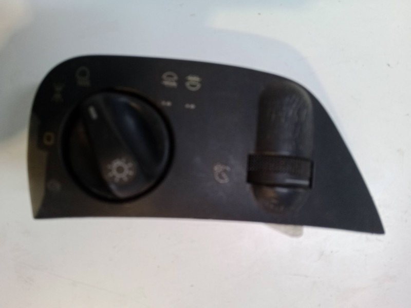 Recambio de conmutador de luces para seat ibiza ii (6k1) 1.9 td referencia OEM IAM   