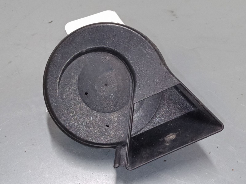 Recambio de claxon para audi a4 b7 avant (8ed) 2.0 tdi referencia OEM IAM   