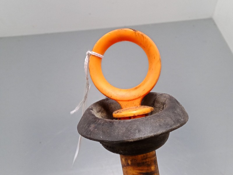 Recambio de varilla aceite para audi a4 b7 avant (8ed) 2.0 tdi referencia OEM IAM   