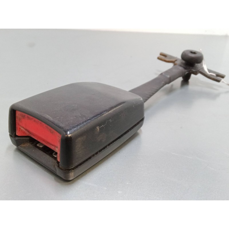 Recambio de anclaje cinturon delantero derecho para ford transit connect (p65_, p70_, p80_) 1.8 tdci referencia OEM IAM   