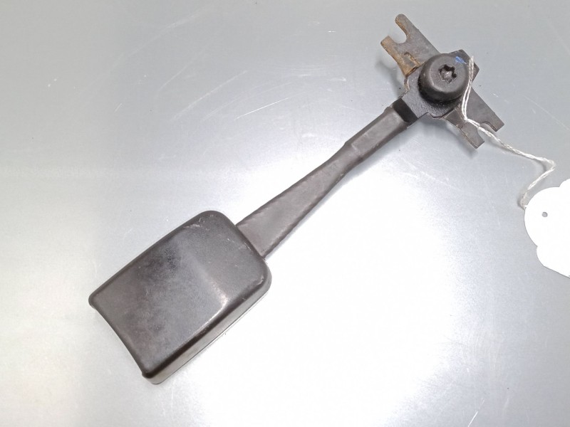 Recambio de anclaje cinturon delantero derecho para ford transit connect (p65_, p70_, p80_) 1.8 tdci referencia OEM IAM    Recambio de anclaje cinturon delantero derecho para ford transit connect (p65_, p70_, p80_) 1.8 tdci referencia OEM IAM