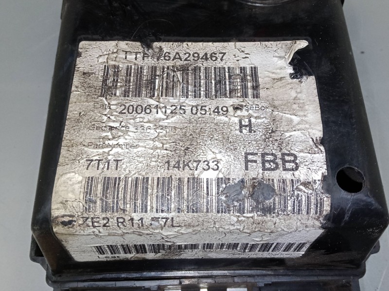 Recambio de caja reles / fusibles para ford transit connect (p65_, p70_, p80_) 1.8 tdci referencia OEM IAM    Recambio de caja reles / fusibles para ford transit connect (p65_, p70_, p80_) 1.8 tdci referencia OEM IAM