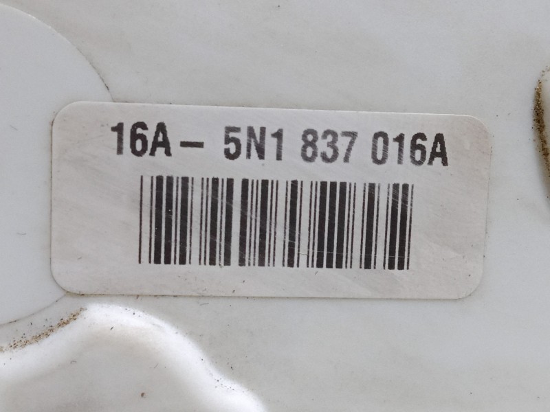 Recambio de cerradura puerta delantera derecha para volkswagen tiguan (5n_) 2.0 tdi referencia OEM IAM 3C1837016A  