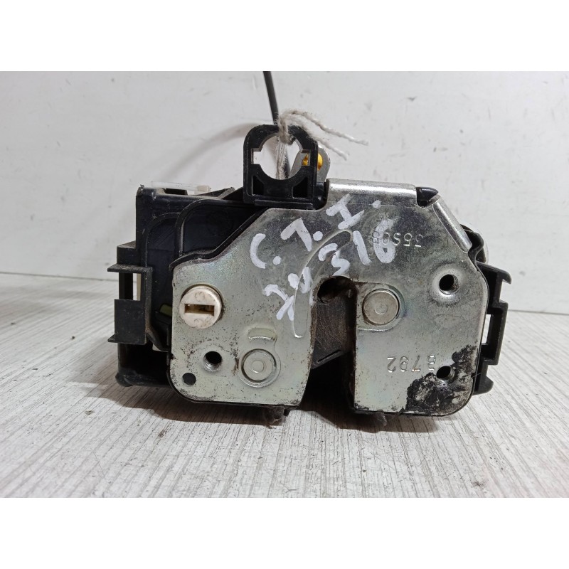 Recambio de cerradura puerta trasera izquierda para fiat panda / panda classic (169_) 1.1 (169.axa1a) referencia OEM IAM   