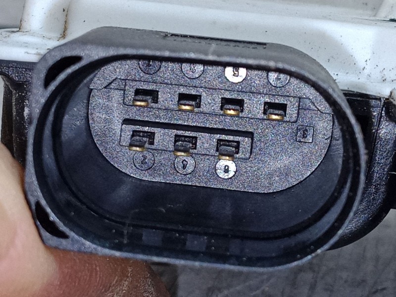 Recambio de cerradura puerta delantera izquierda para volkswagen tiguan (5n_) 2.0 tdi referencia OEM IAM 3C1837015A  