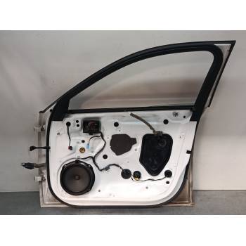 PUERTA DELANTERA DERECHA 8V3831052B 