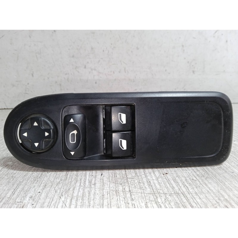 Recambio de mando elevalunas delantero izquierdo para citroën c3 ii (sc_) 1.4 hdi 70 (sc8hzc, sc8hr0, sc8hp4) referencia OEM IAM