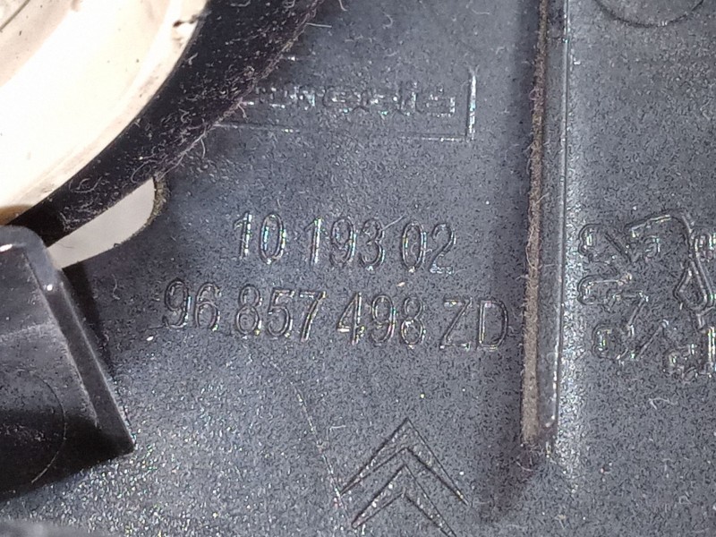 Recambio de aireador izquierdo para citroën c3 ii (sc_) 1.4 hdi 70 (sc8hzc, sc8hr0, sc8hp4) referencia OEM IAM 96857498  