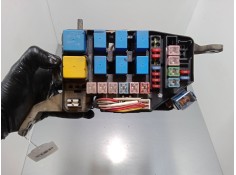 Recambio de caja reles / fusibles para hyundai getz (tb) 1.1 referencia OEM IAM 912401C160   2