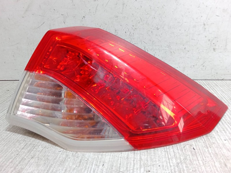 Recambio de piloto trasero derecho para renault laguna iii (bt0/1) 1.5 dci (bt00, bt0a, bt0t, bt1j) referencia OEM IAM 265500001