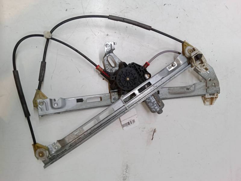 ELEVALUNAS ELECTRICO DELANTERO DERECHO 