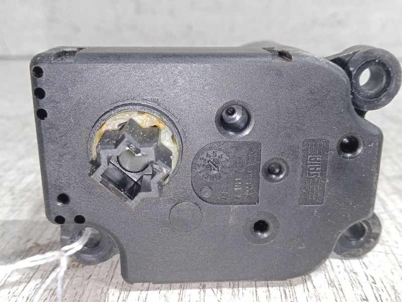 Recambio de motor apertura trampillas climatizador para citroën c2 (jm_) 1.4 hdi referencia OEM IAM f663746  