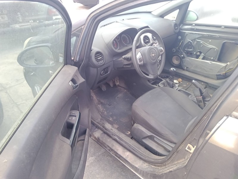 opel corsa d (s07) del año 2012