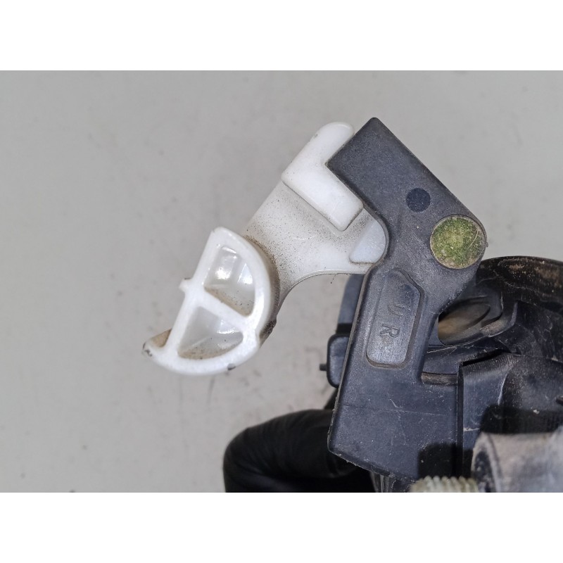 Recambio de maneta exterior trasera derecha para mazda 323 f v (ba) 1.8 16v (ba8p) referencia OEM IAM    Recambio de maneta exterior trasera derecha para mazda 323 f v (ba) 1.8 16v (ba8p) referencia OEM IAM