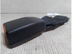 Recambio de enganche cinturon trasero central para ford focus c-max (dm2) 1.6 tdci referencia OEM IAM 1466562  