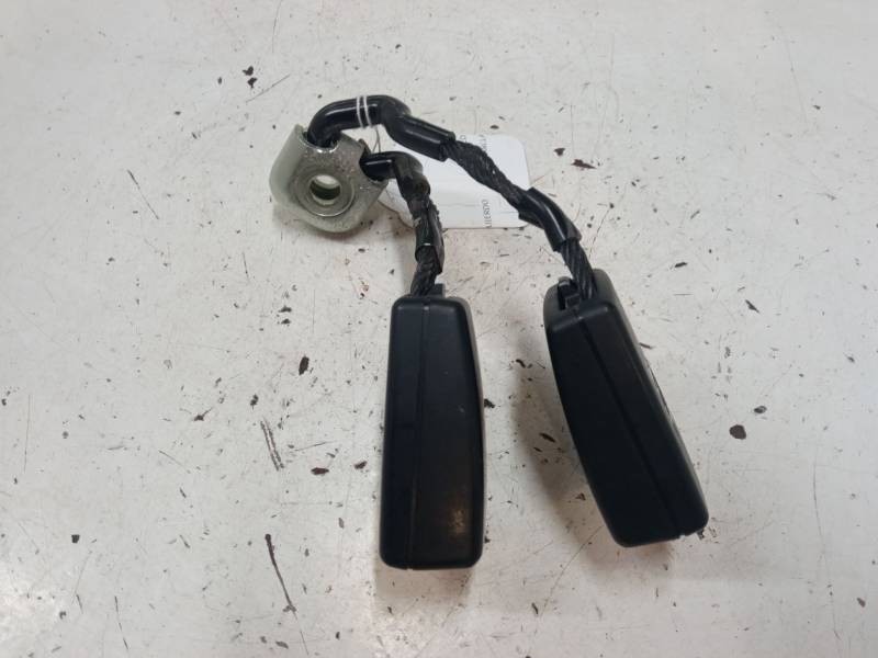 ANCLAJE CINTURON TRASERO IZQUIERDO 6R0857739A 