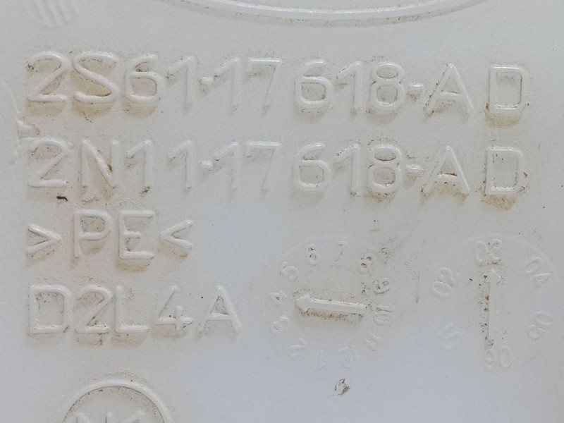 Recambio de deposito limpia para ford fiesta v (jh_, jd_) 1.3 referencia OEM IAM 1354171  