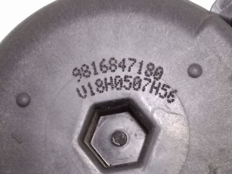 Recambio de bomba adblue para citroën c4 spacetourer (3d_) 1.5 bluehdi 130 referencia OEM IAM 9816847180  