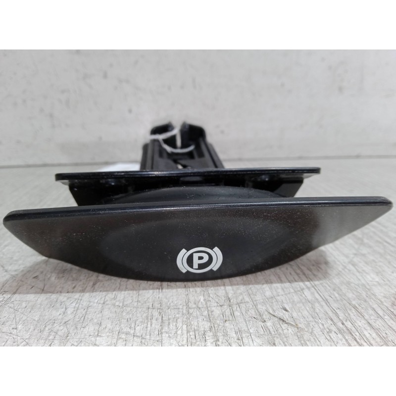 Recambio de tirador freno mano para mercedes-benz clase m (w164) ml 350 cdi 4-matic (164.122) referencia OEM IAM A2514200177  