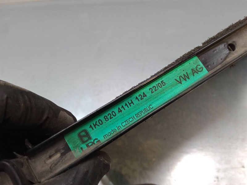 Recambio de condensador aire acondicionado para volkswagen golf v (1k1) 1.6 referencia OEM IAM 1K0820411H  