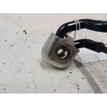 ANCLAJE CINTURON TRASERO IZQUIERDO 6R0857739A 
