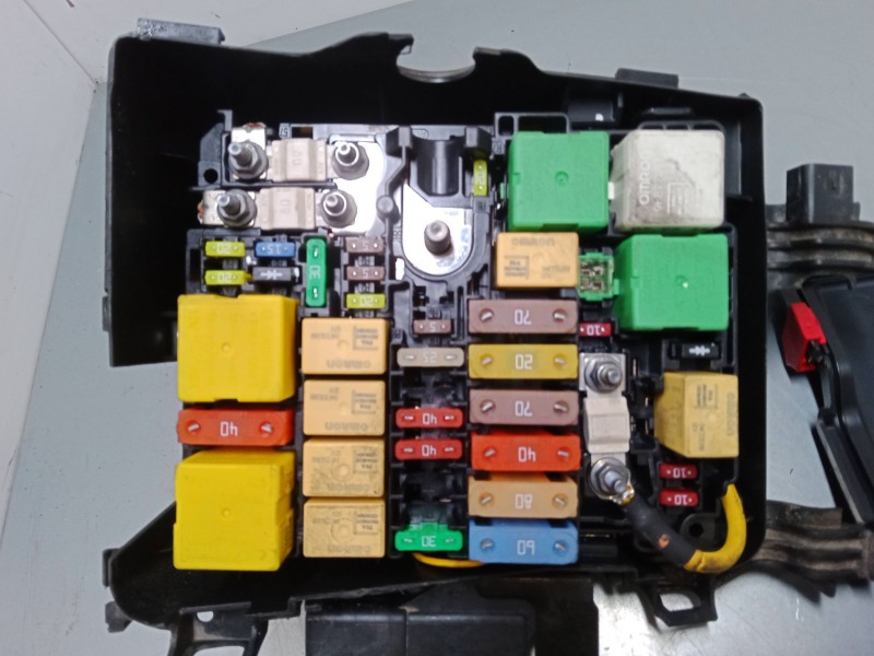 Recambio de caja reles / fusibles para citroën c4 spacetourer (3d_) 1.5 bluehdi 130 referencia OEM IAM   