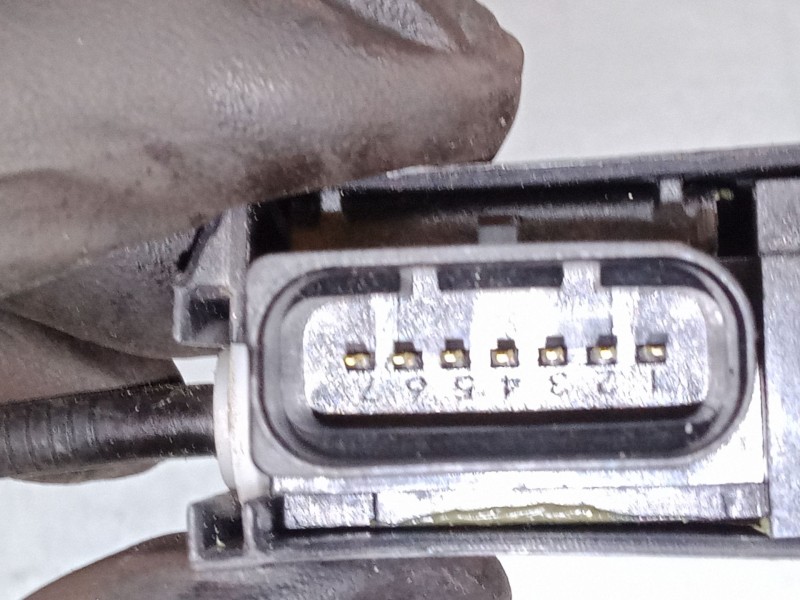 Recambio de cerradura puerta trasera izquierda para citroën c4 spacetourer (3d_) 1.5 bluehdi 130 referencia OEM IAM 9826136980  